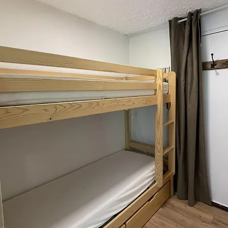 Rénové En Cœur De Station, Accès Direct Extérieur, Proche Des Pistes Et Commerces - Fr-1-787-51 *